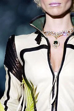 Look 9